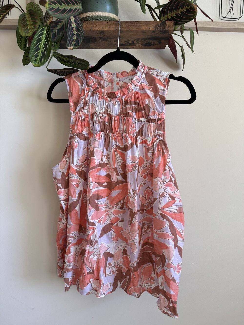 Nine West NWT High Neck Smocked Sleeveless Blouse Keyhole Back Floral Pink Multi